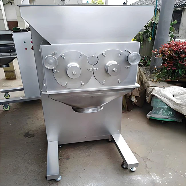 Double Head Swing Pellet Machine